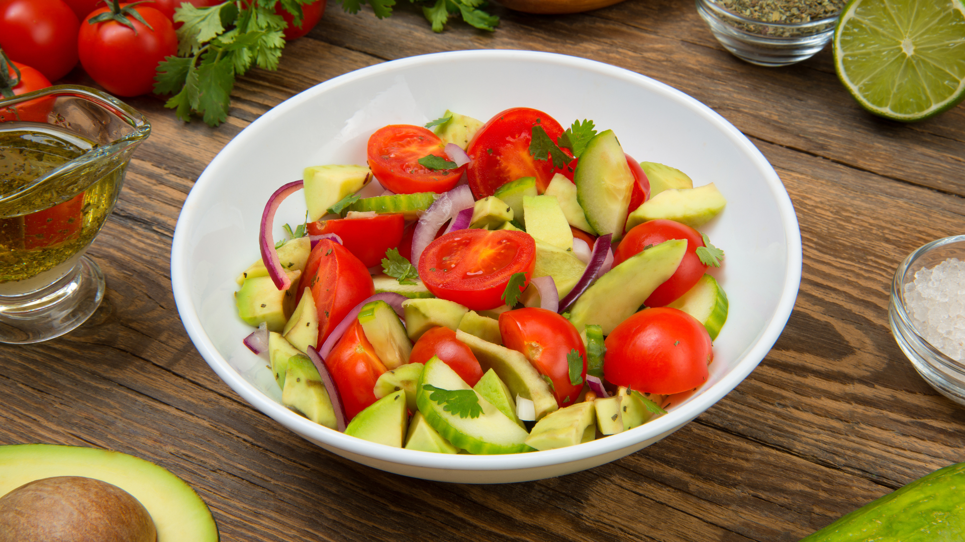 Insalata Estiva con Aloe Vera e Avocado